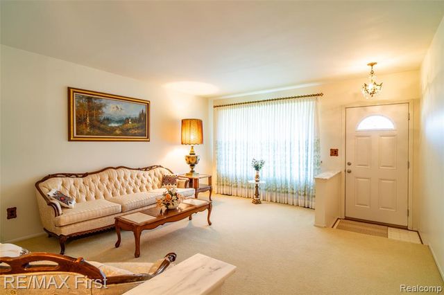 35624 Bonneville Drive, Sterling Heights, MI 48312