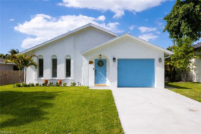 821 105th AVE N, Naples, FL 34108