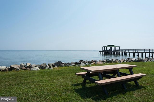 1199 OAK AVE, Shady Side, MD 20764