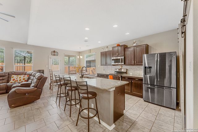 729 Pipe Gate, Cibolo, TX 78108