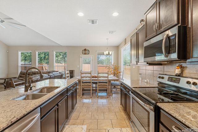 729 Pipe Gate, Cibolo, TX 78108