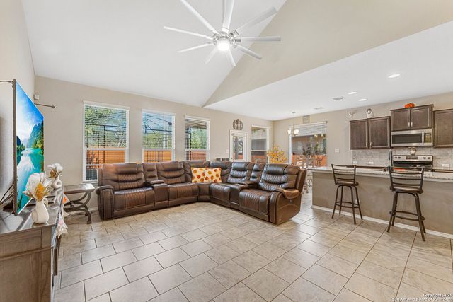 729 Pipe Gate, Cibolo, TX 78108