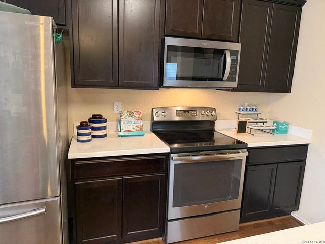 7143 Summer Way, San Antonio, TX 78240