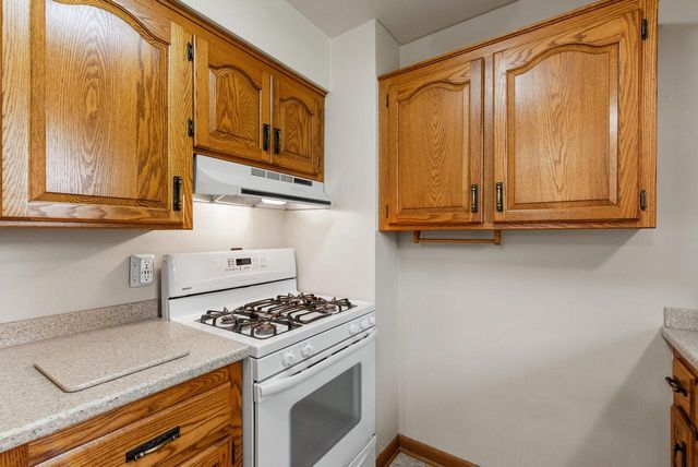 W202N9524 Club CIRCLE, Menomonee Falls, WI 53051