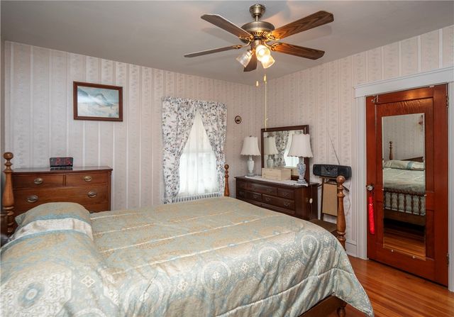 18 Ledyard Street, Newport, RI 02840