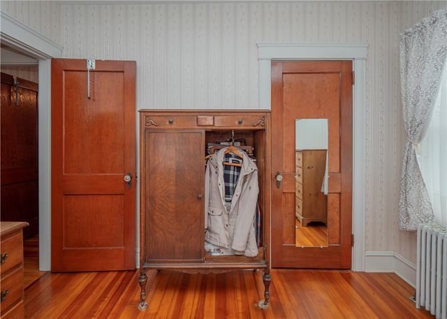 18 Ledyard Street, Newport, RI 02840