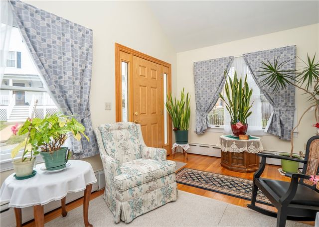 18 Ledyard Street, Newport, RI 02840