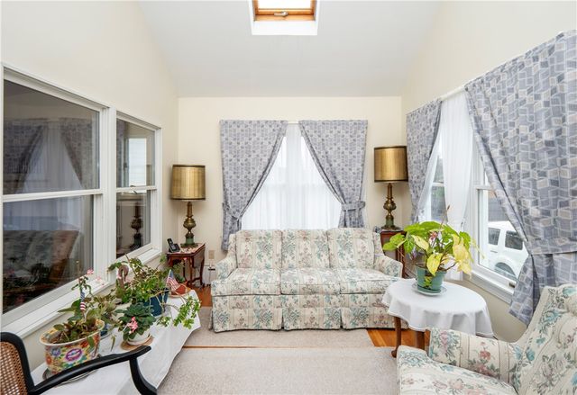 18 Ledyard Street, Newport, RI 02840