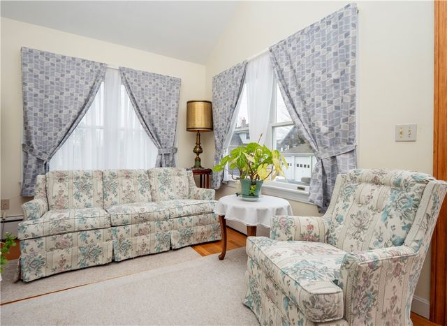 18 Ledyard Street, Newport, RI 02840