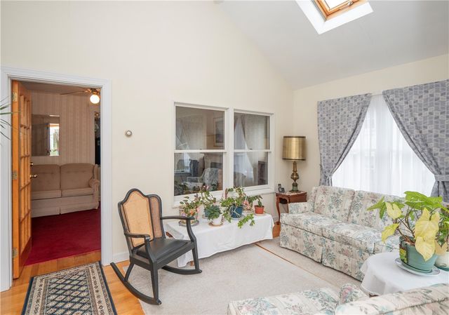 18 Ledyard Street, Newport, RI 02840