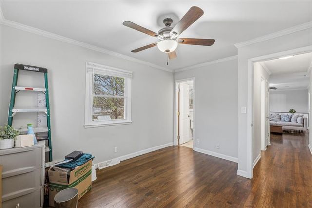 513 N Walker Lane, Olathe, KS 66061