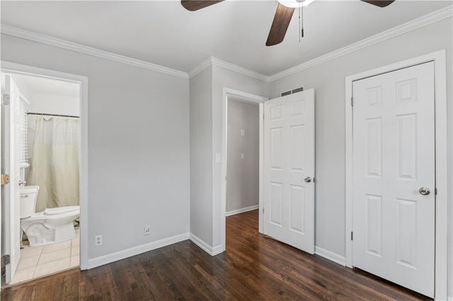 513 N Walker Lane, Olathe, KS 66061