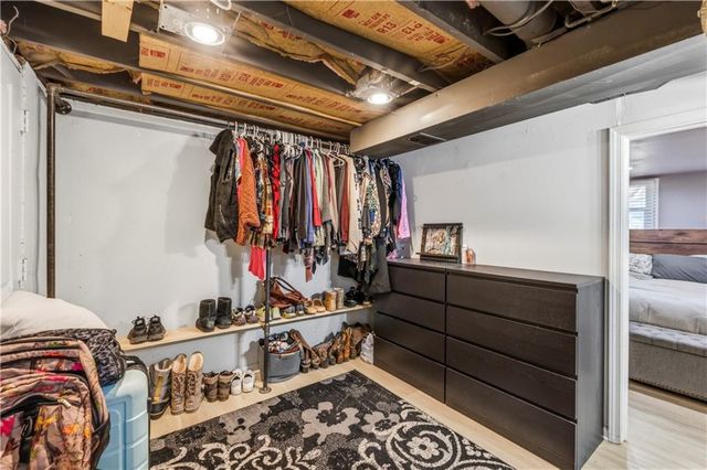 513 N Walker Lane, Olathe, KS 66061