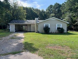 1611 Blue Spring Road, Fayetteville, NC 28304