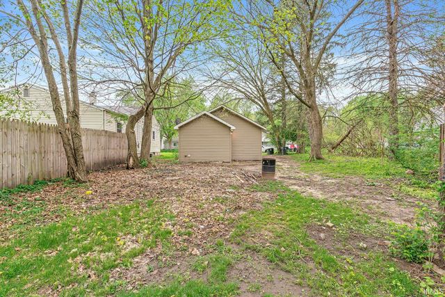 1910 Johnson Street, South Bend, IN 46628