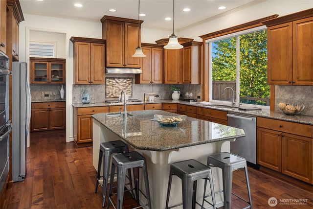 1836 273rd Place SE, Sammamish, WA 98075