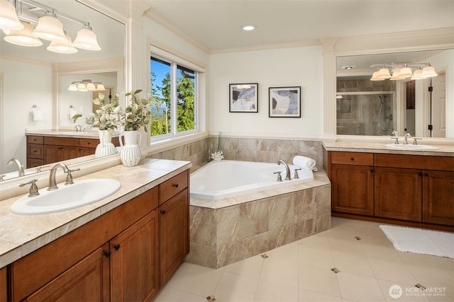 1836 273rd Place SE, Sammamish, WA 98075