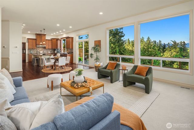 1836 273rd Place SE, Sammamish, WA 98075
