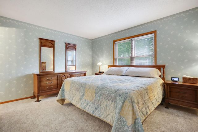 1827 County Rd. E E 18, White Bear Lake, MN 55110