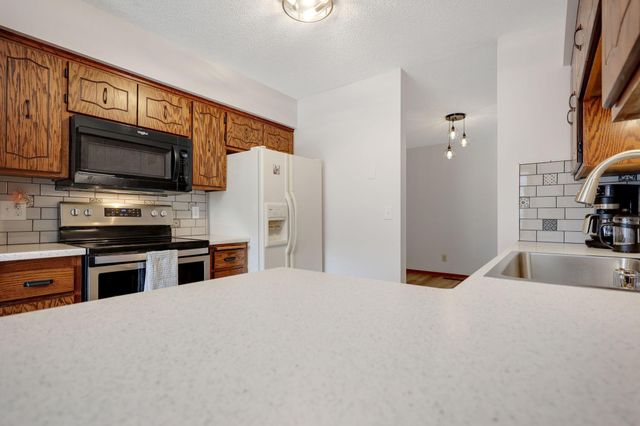 1827 County Rd. E E 18, White Bear Lake, MN 55110