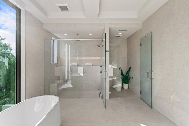 367 Venetian Drive, Delray Beach, FL 33483