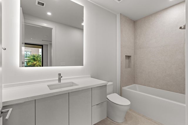 367 Venetian Drive, Delray Beach, FL 33483