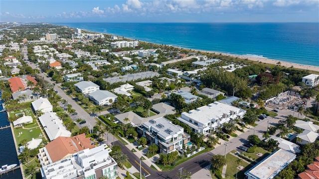 367 Venetian Drive, Delray Beach, FL 33483