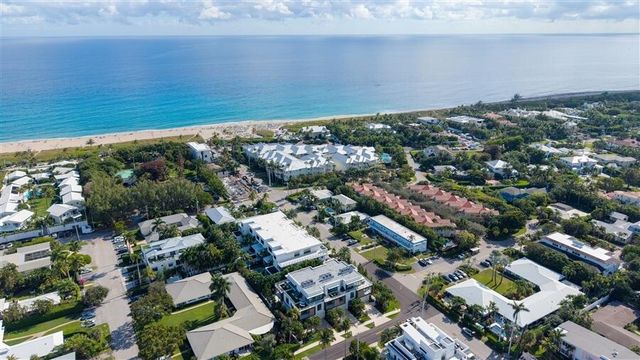 367 Venetian Drive, Delray Beach, FL 33483