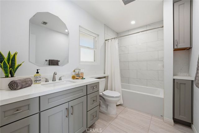 4561 School, Yorba Linda, CA 92886