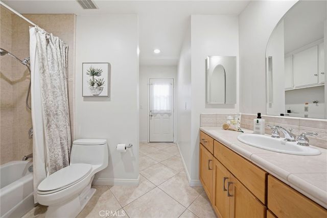 4561 School, Yorba Linda, CA 92886