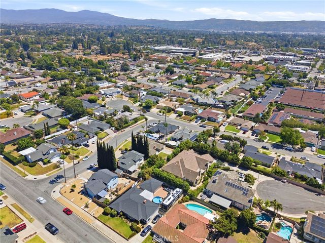 4561 School, Yorba Linda, CA 92886