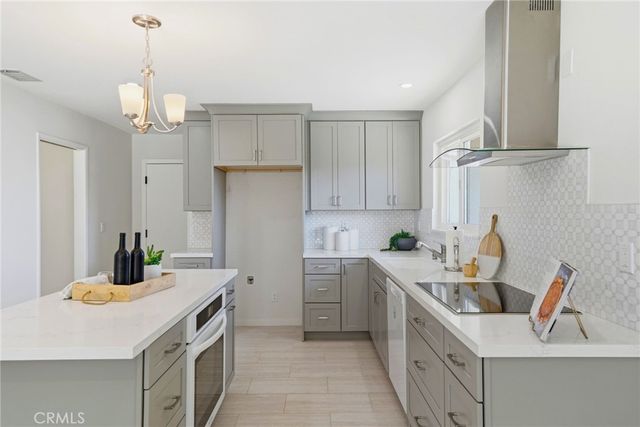 4561 School, Yorba Linda, CA 92886