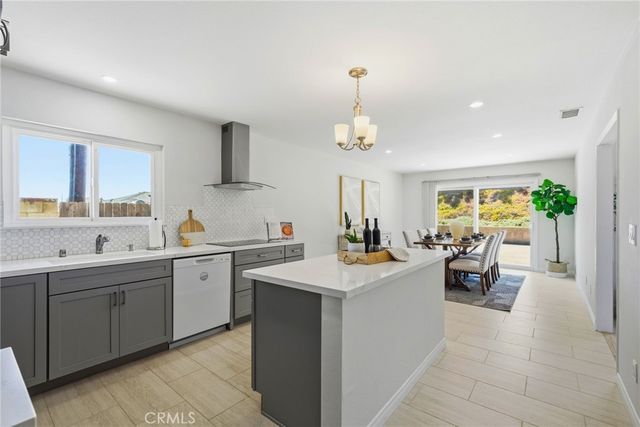 4561 School, Yorba Linda, CA 92886