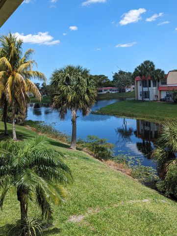 1522 Lake Crystal Drive F, West Palm Beach, FL 33411