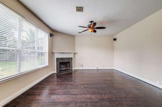 2709 Sunhill Court, Pearland, TX 77584