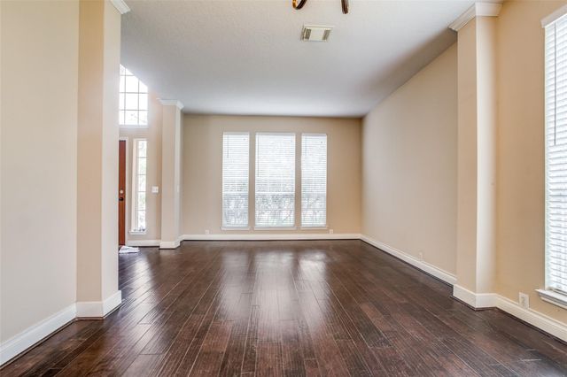 2709 Sunhill Court, Pearland, TX 77584