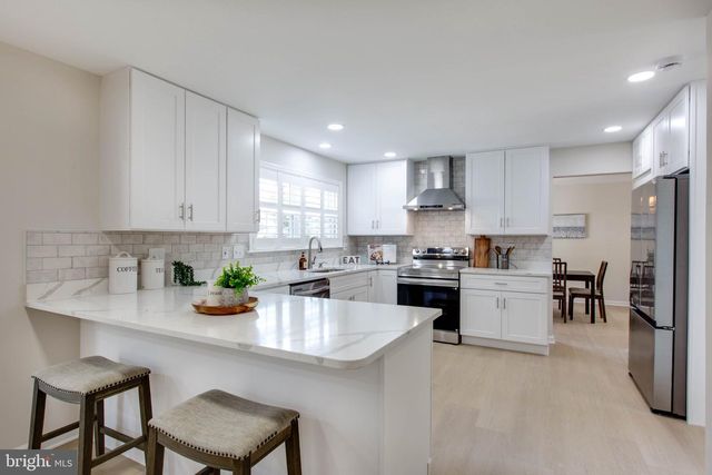 6717 LOWES LN, Elkridge, MD 21075