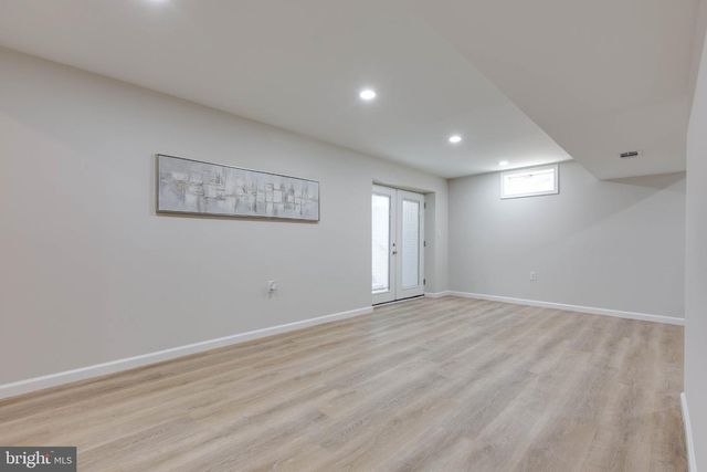 6717 LOWES LN, Elkridge, MD 21075