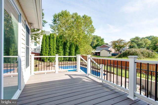 6717 LOWES LN, Elkridge, MD 21075