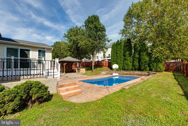 6717 LOWES LN, Elkridge, MD 21075