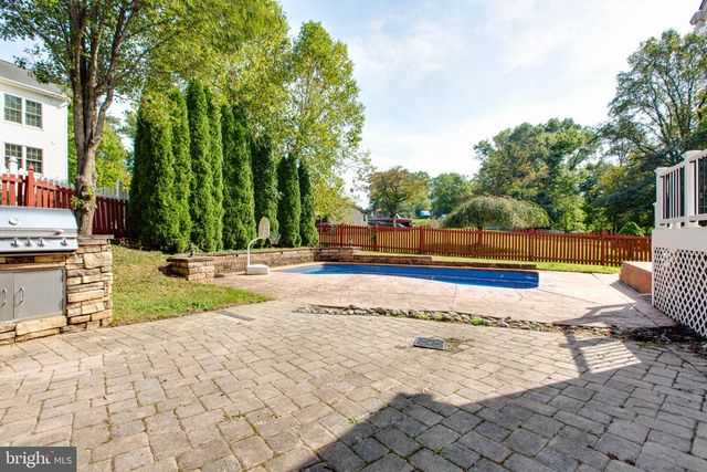 6717 LOWES LN, Elkridge, MD 21075