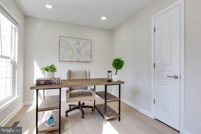 6717 LOWES LN, Elkridge, MD 21075