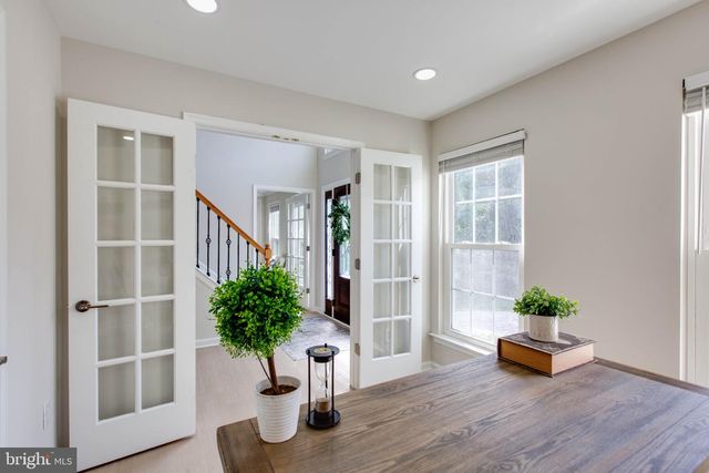 6717 LOWES LN, Elkridge, MD 21075