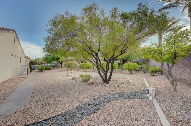 10494 Melodia Magico Avenue, Las Vegas, NV 89135