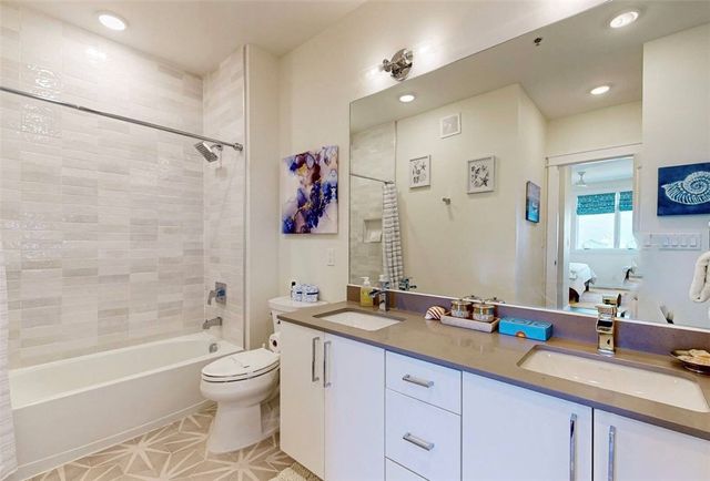 630 Center Square West 301, Port Aransas, TX 78373