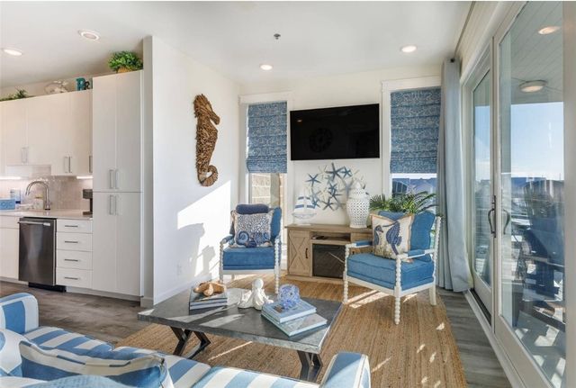 630 Center Square West 301, Port Aransas, TX 78373