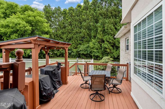 104 Lee Carter Drive, Johnson City, TN 37601