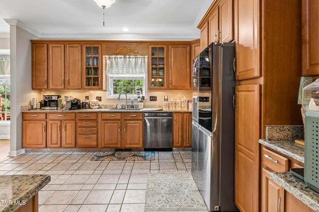 104 Lee Carter Drive, Johnson City, TN 37601