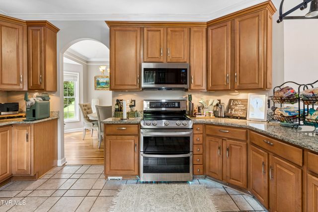 104 Lee Carter Drive, Johnson City, TN 37601