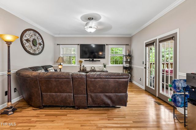 104 Lee Carter Drive, Johnson City, TN 37601